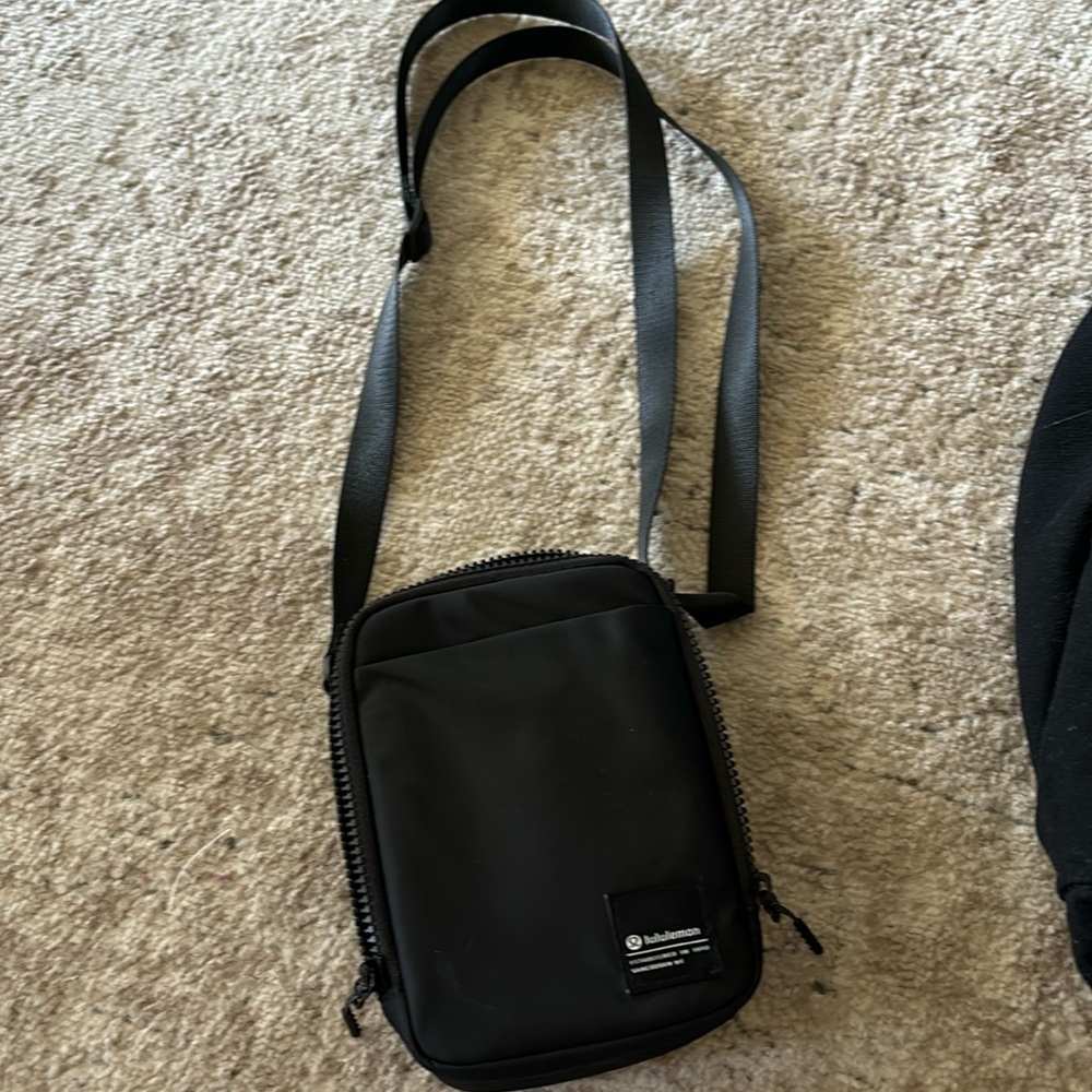 Lululemon cross body